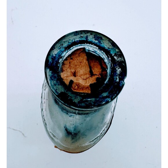 Antique Mrs. Stewart's Liquid Bluing Bottle No-Drip Cap Broken Cork Vintage - Picture 6 of 10